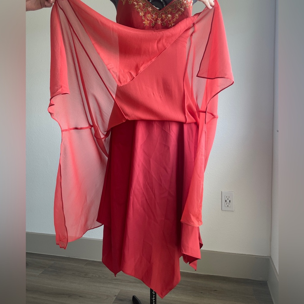 Laundry by Shelli Segal Scarlet Silk Gown - Picture 6 of 8